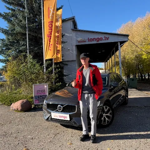 2022 Volvo V60