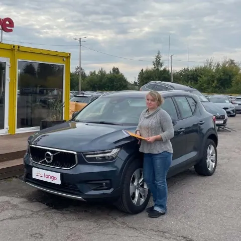 2021 Volvo XC40