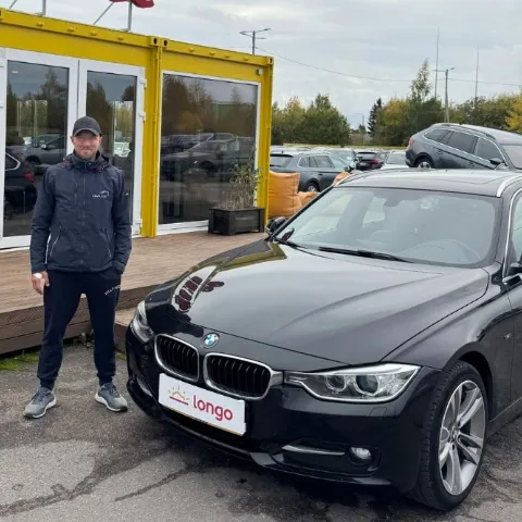 2015 BMW 320